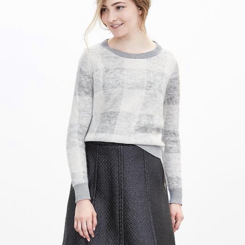 Banana Republic Buffalo Check sweater